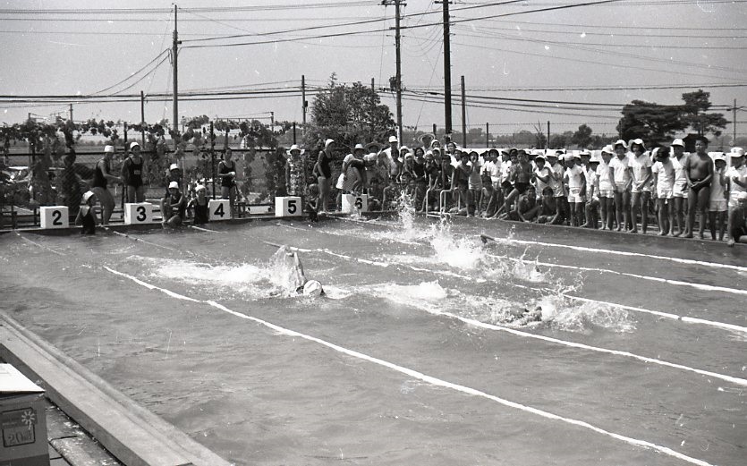 1973　三保谷小 水泳大会113.jpg